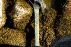 Fishpond - Nomad Mid-Length Net - Upper Missouri Waterkeeper - Limited Edition -Fishing Gear Shop mlKylOa
